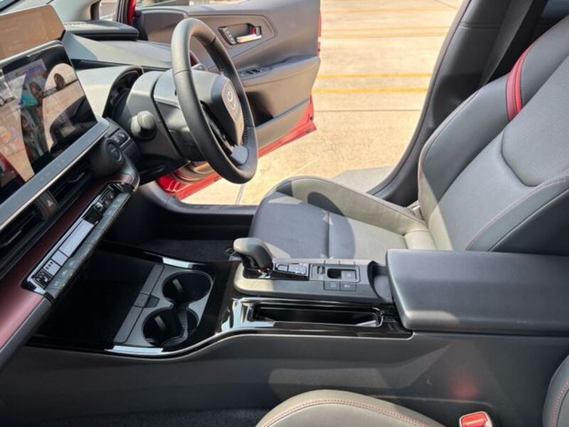 PRIUS PHV