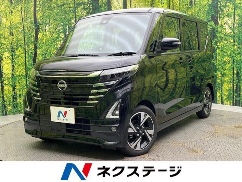 NISSAN ROOX