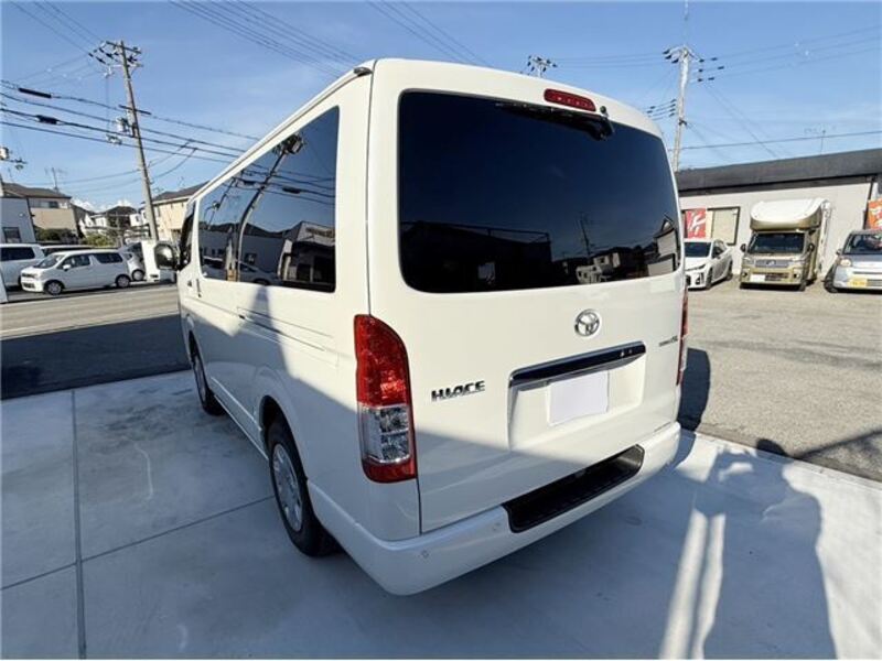 HIACE VAN