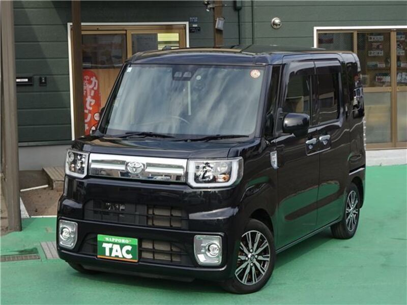 TOYOTA PIXIS MEGA