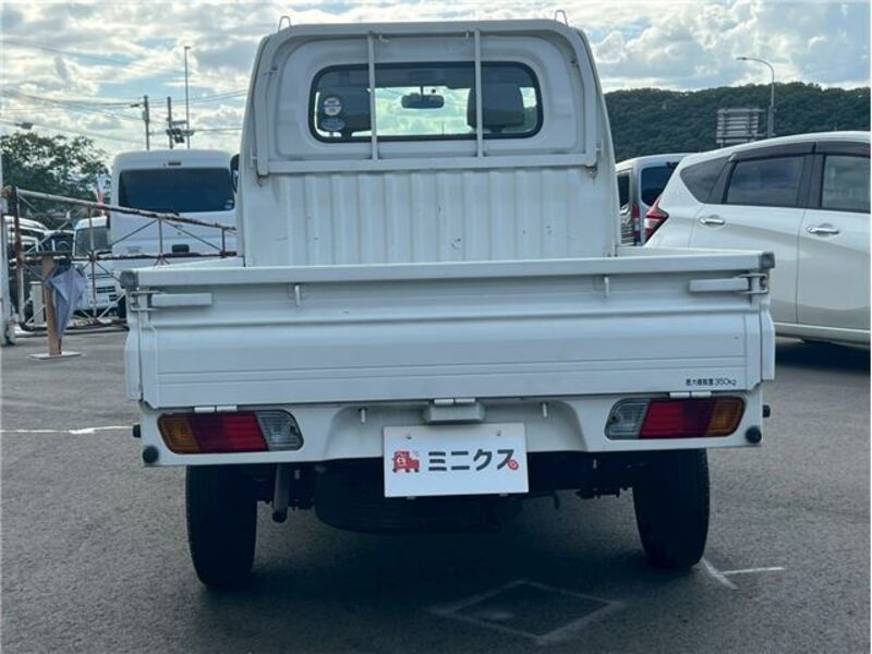 MINICAB TRUCK