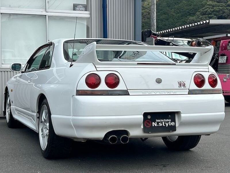 SKYLINE