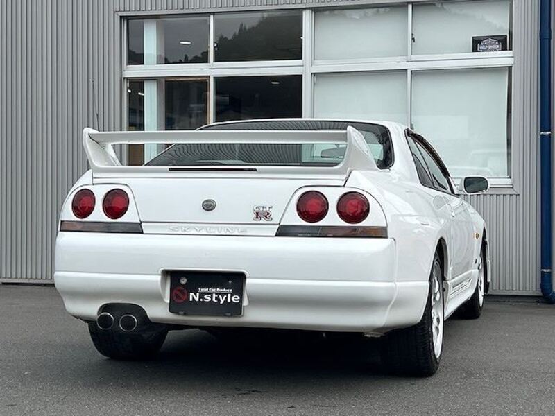 SKYLINE