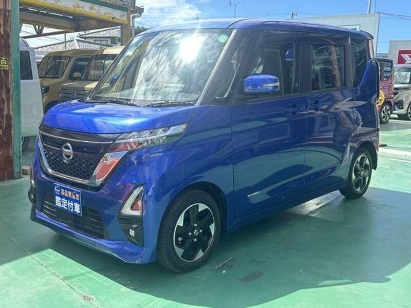 NISSAN ROOX