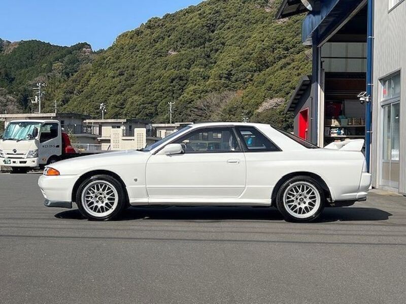 SKYLINE