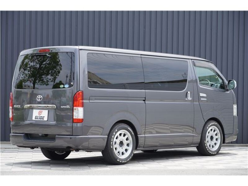 HIACE VAN