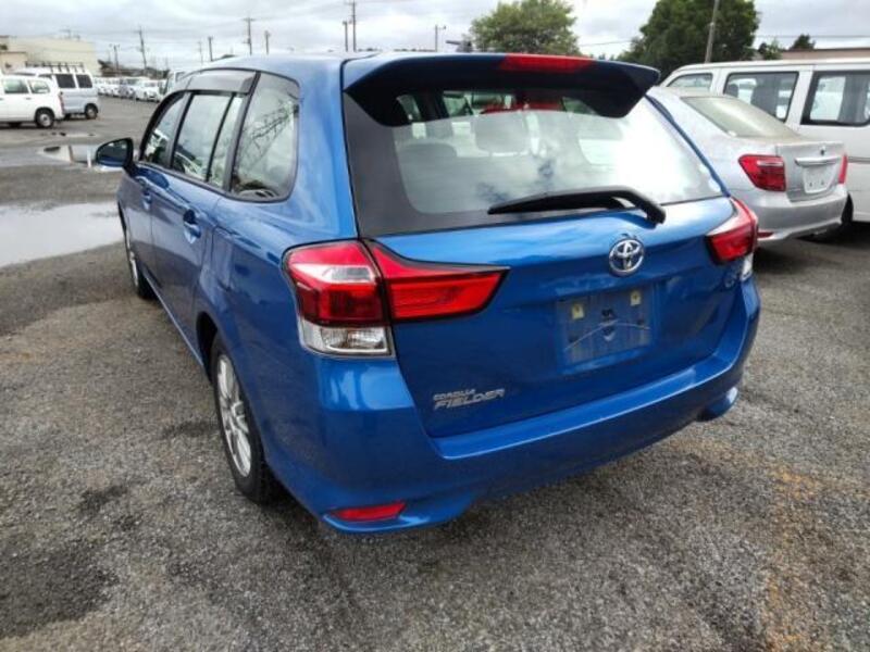 COROLLA FIELDER