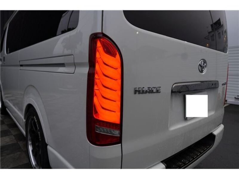 HIACE VAN