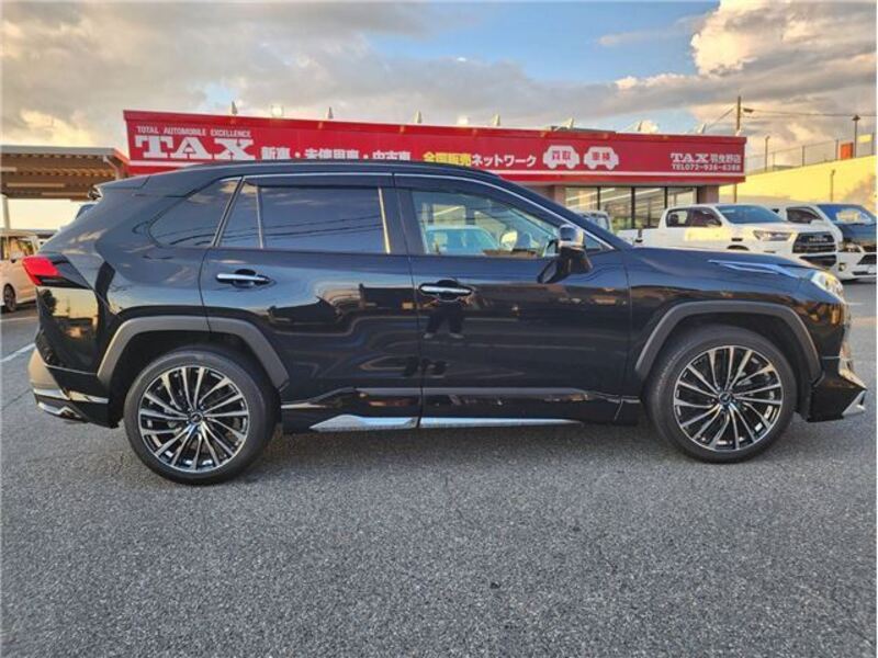 RAV4