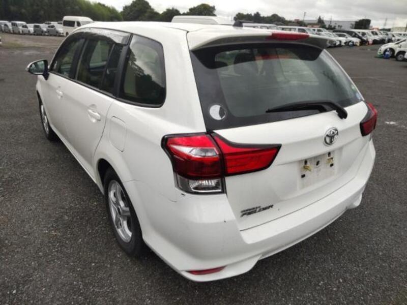 COROLLA FIELDER