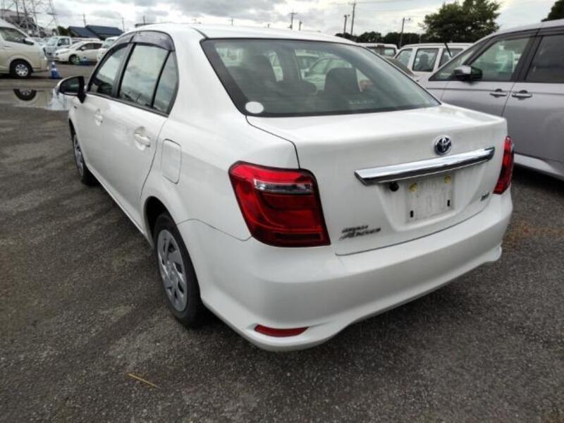 COROLLA AXIO