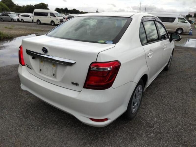 COROLLA AXIO