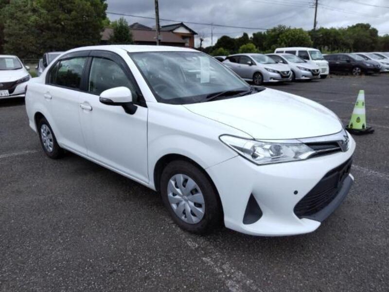 COROLLA AXIO