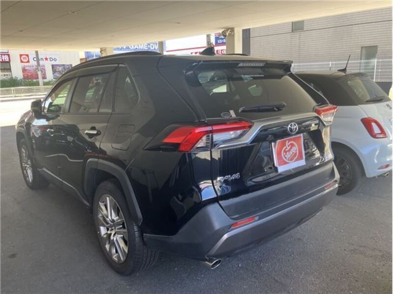RAV4