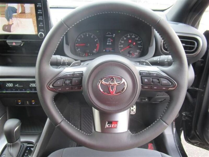 GR YARIS