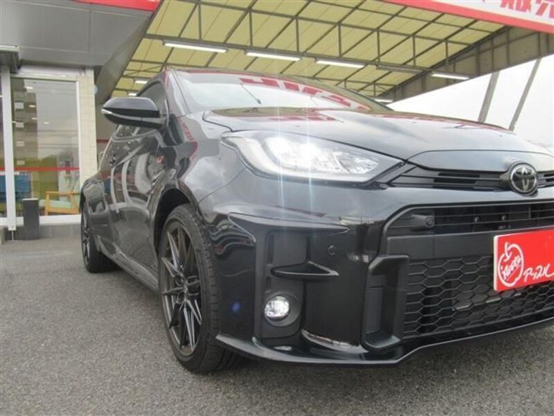 GR YARIS