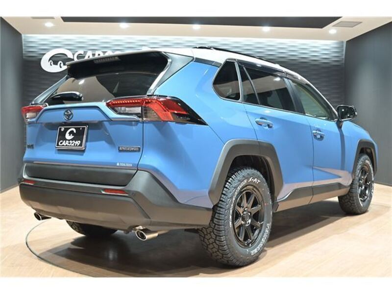 RAV4