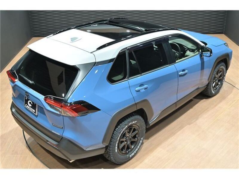 RAV4
