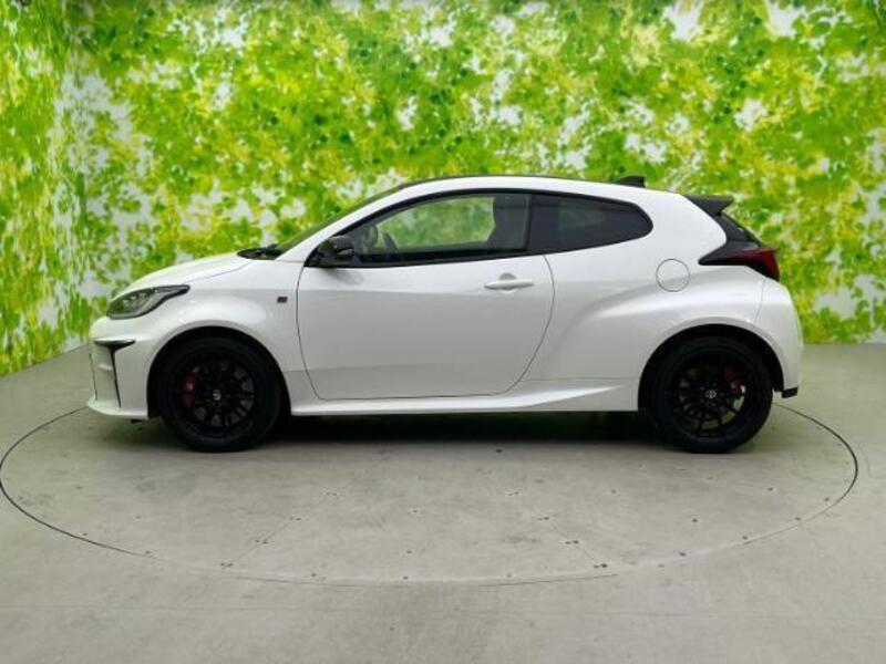 GR YARIS