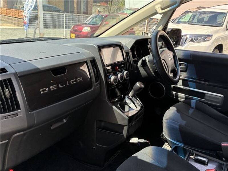 DELICA D5