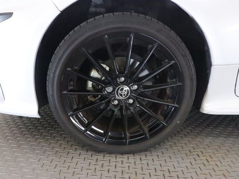 GR YARIS