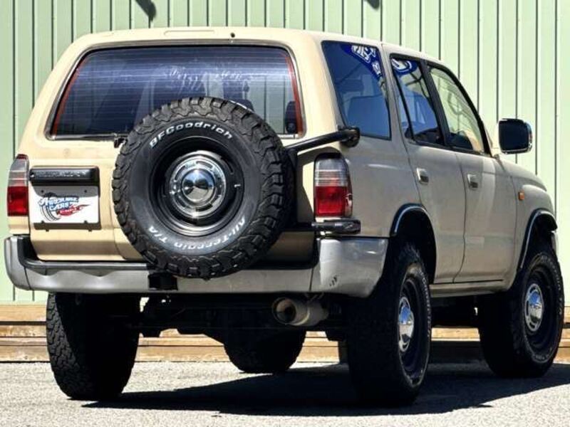 HILUX SURF