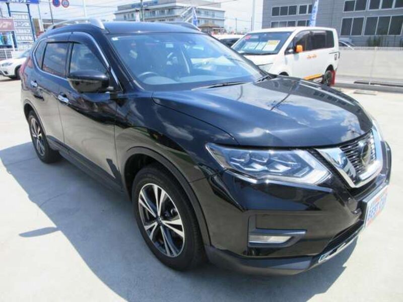 X-TRAIL