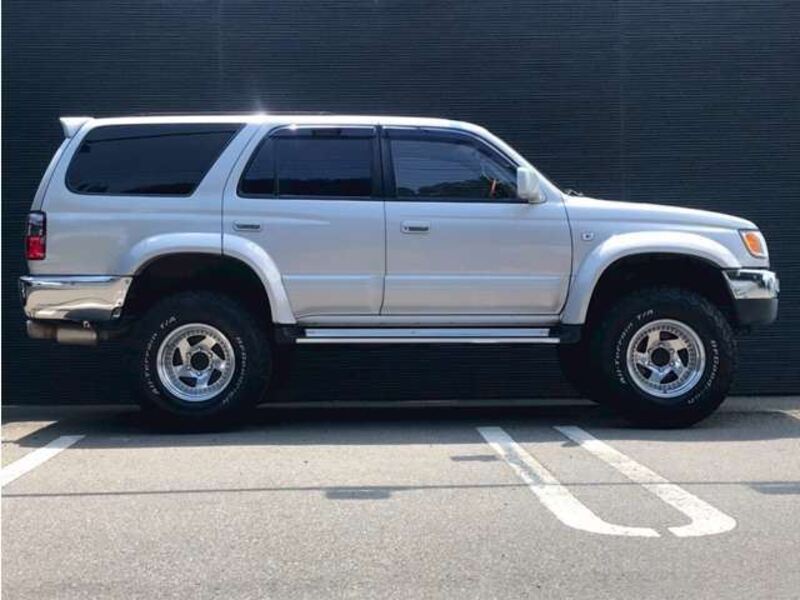 HILUX SURF