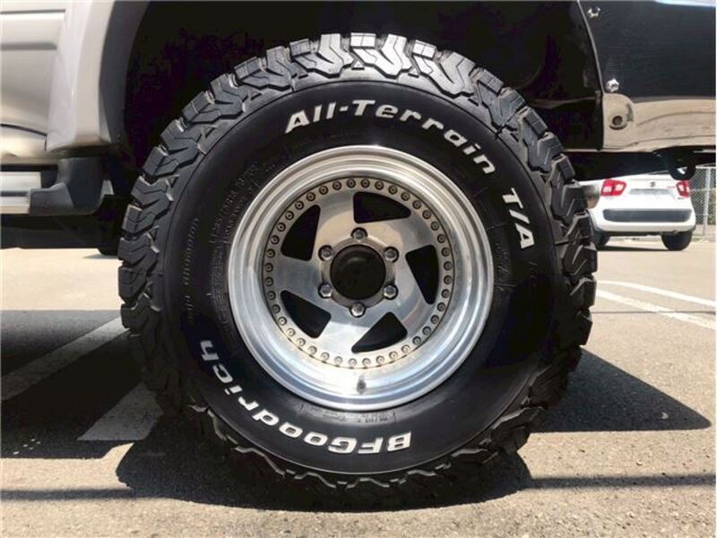 HILUX SURF