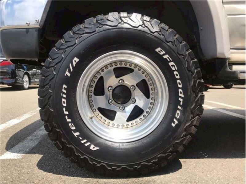 HILUX SURF