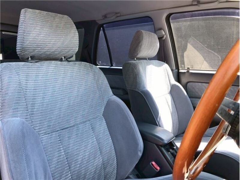 HILUX SURF