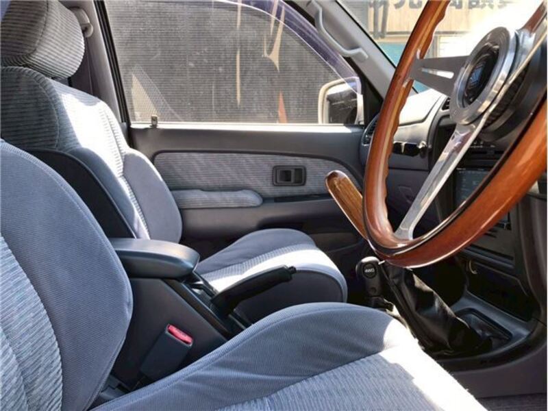 HILUX SURF