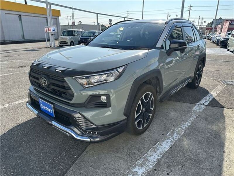 TOYOTA RAV4