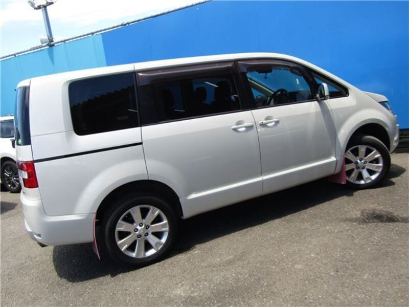 DELICA D5