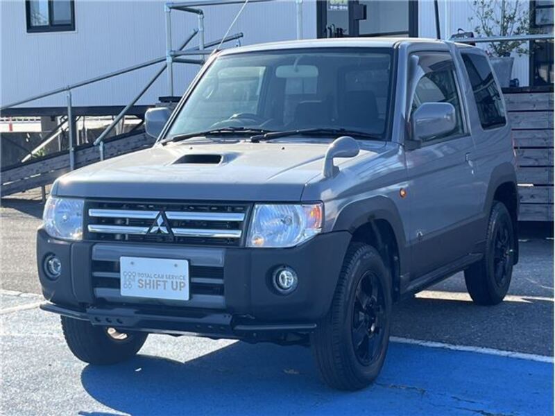 MITSUBISHI PAJERO MINI