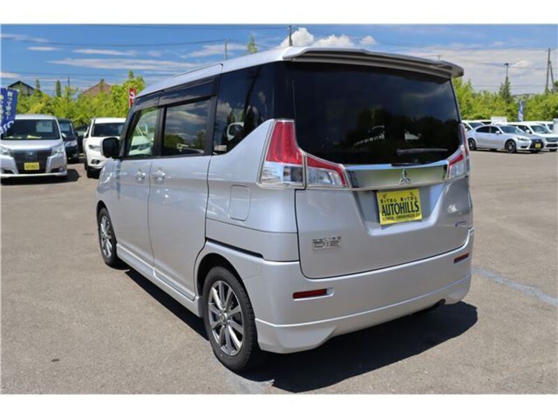 DELICA D2