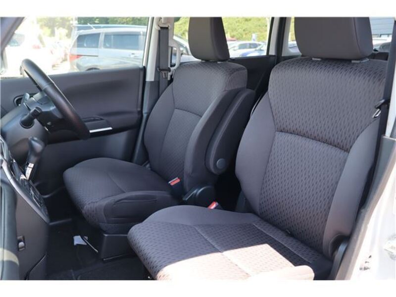 DELICA D2