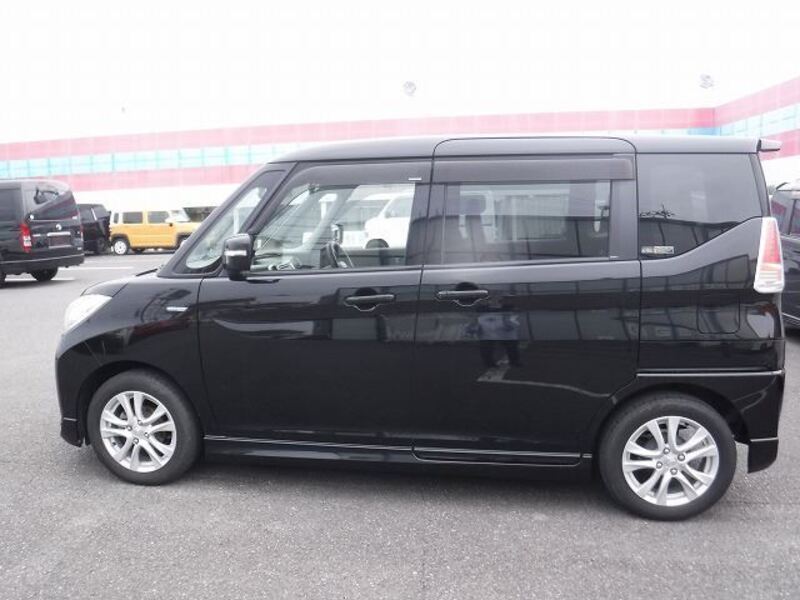 DELICA D2
