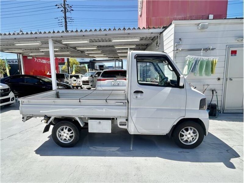 CLIPPER TRUCK