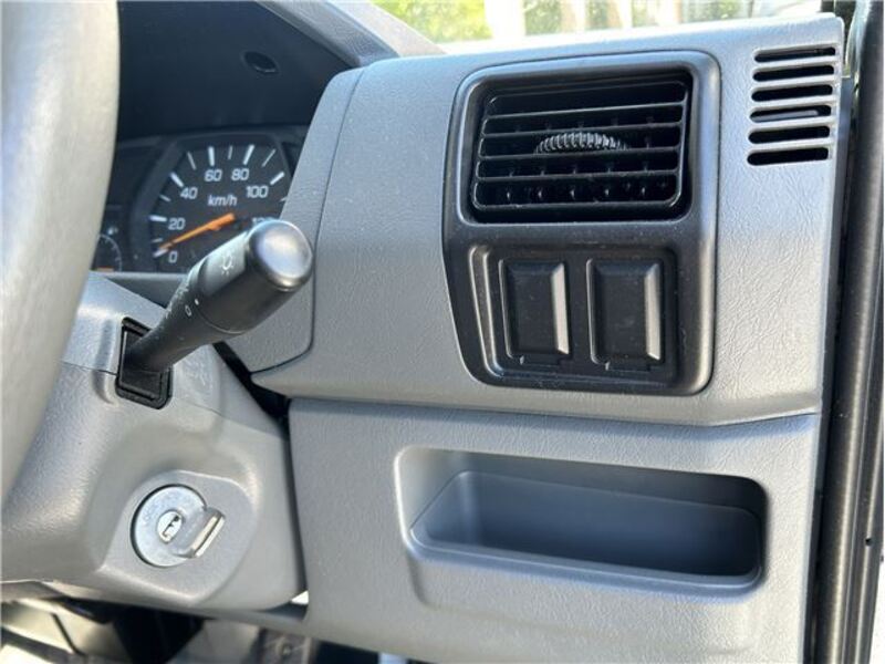 CLIPPER TRUCK