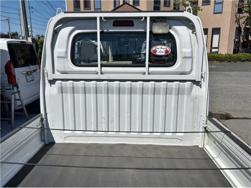 CLIPPER TRUCK