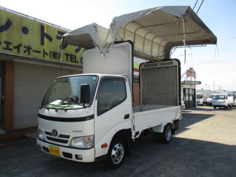 TOYOTA DYNA