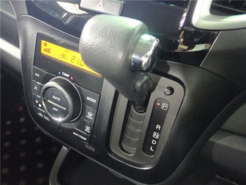 DELICA D2