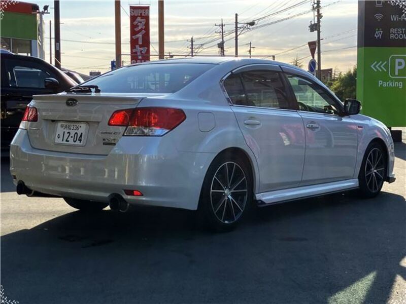 LEGACY B4