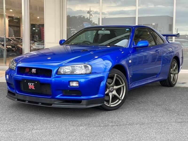 NISSAN SKYLINE