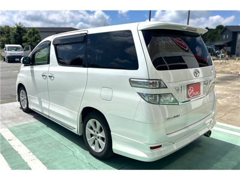 VELLFIRE