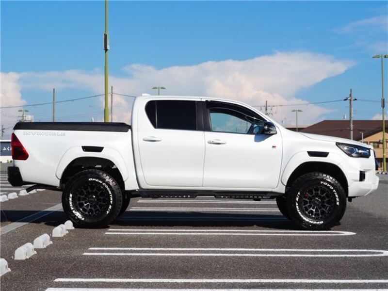 HILUX