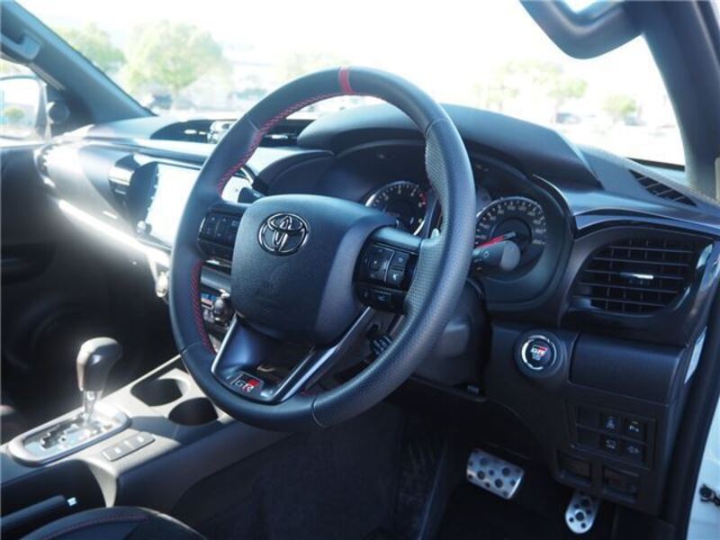 HILUX