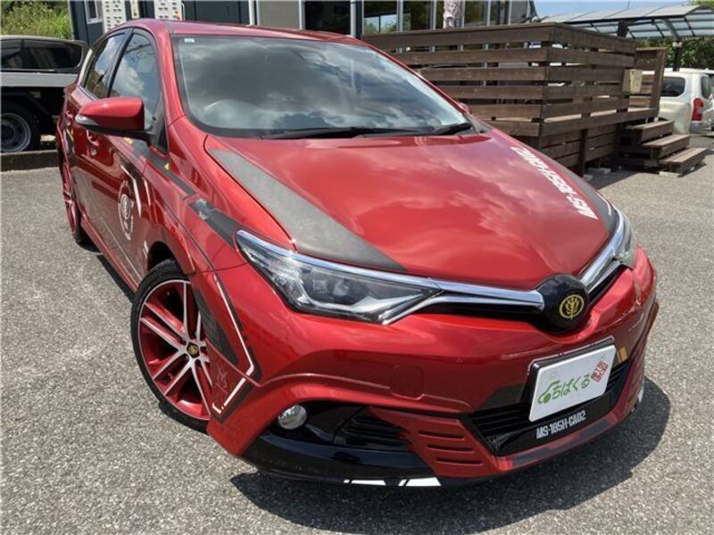 TOYOTA AURIS