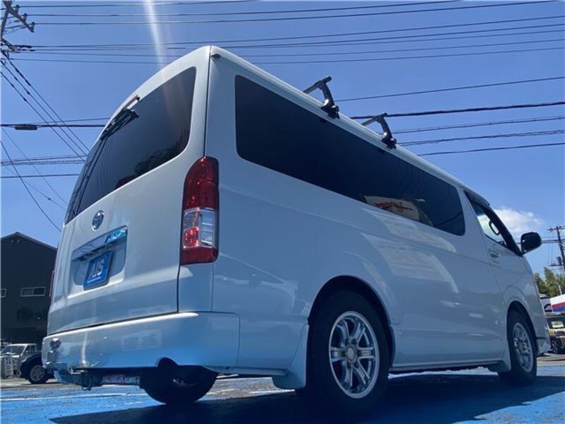 HIACE
